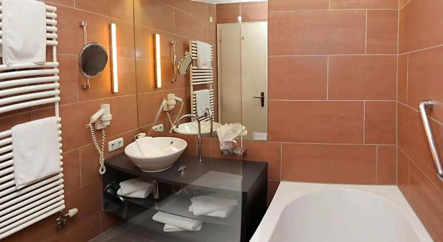 Relax- und Vitalhotel Adler Badezimmer