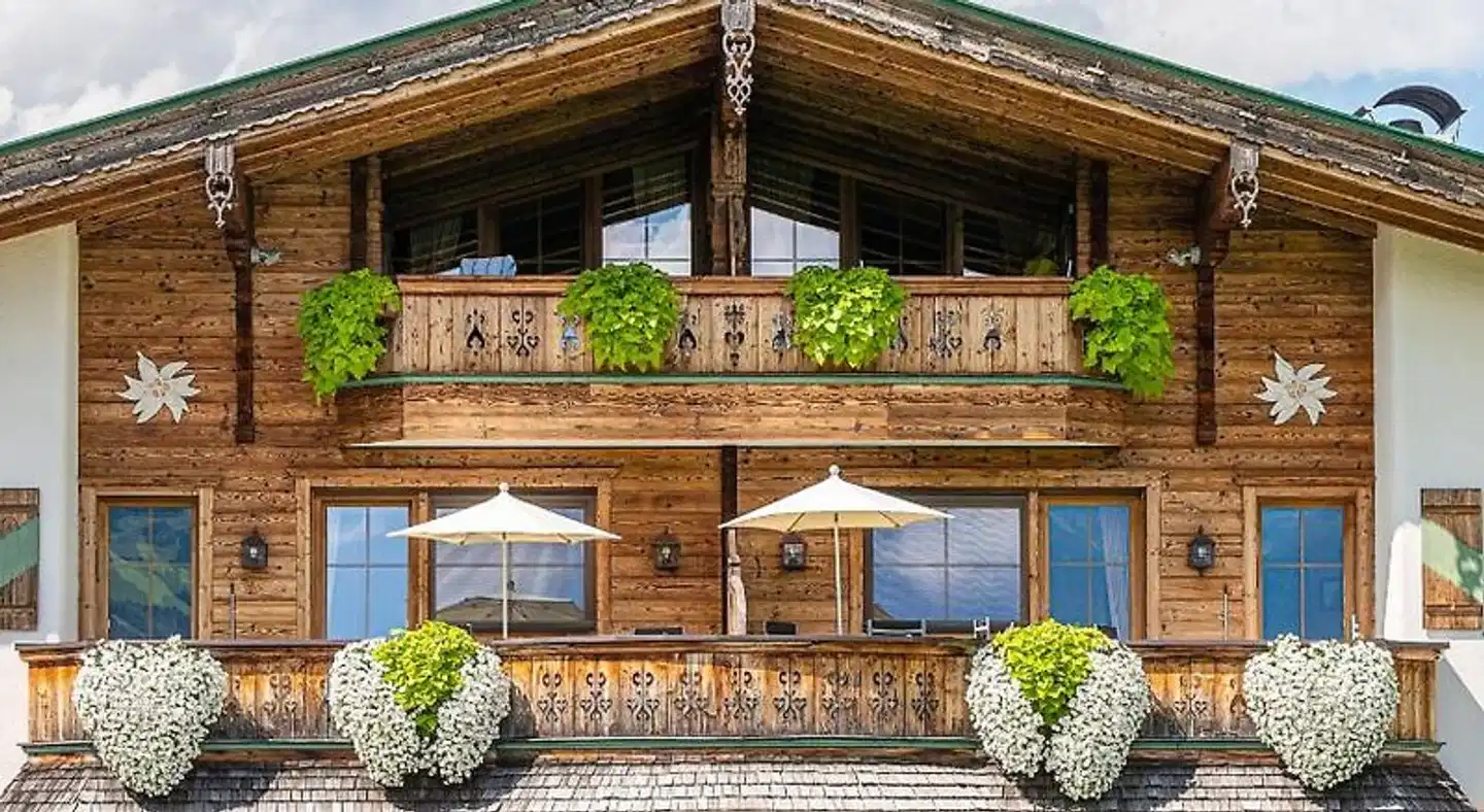 Aparthotel Stacherhof Aussenansicht