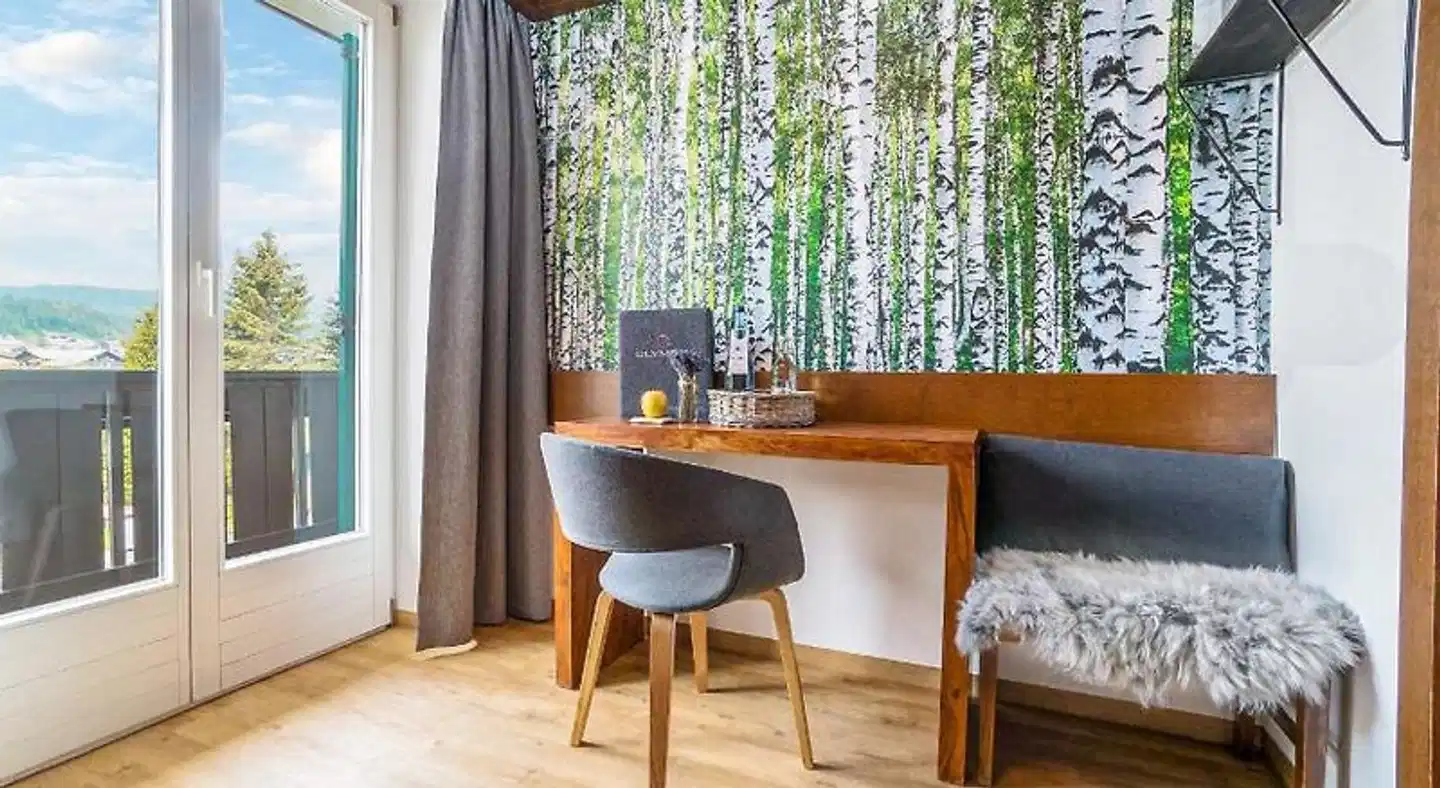 Olympia & Herbs Bar