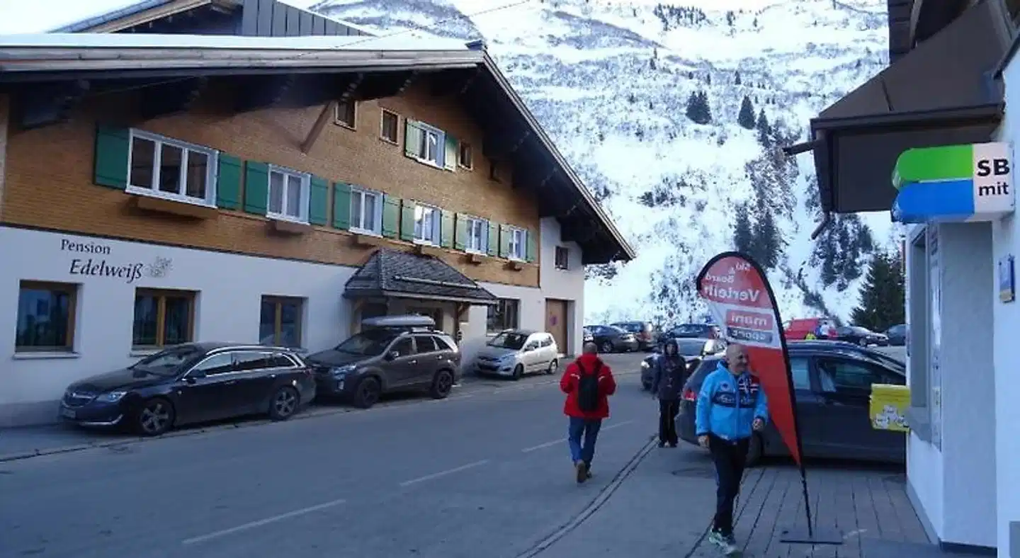 Pension Edelweiss Aussenansicht