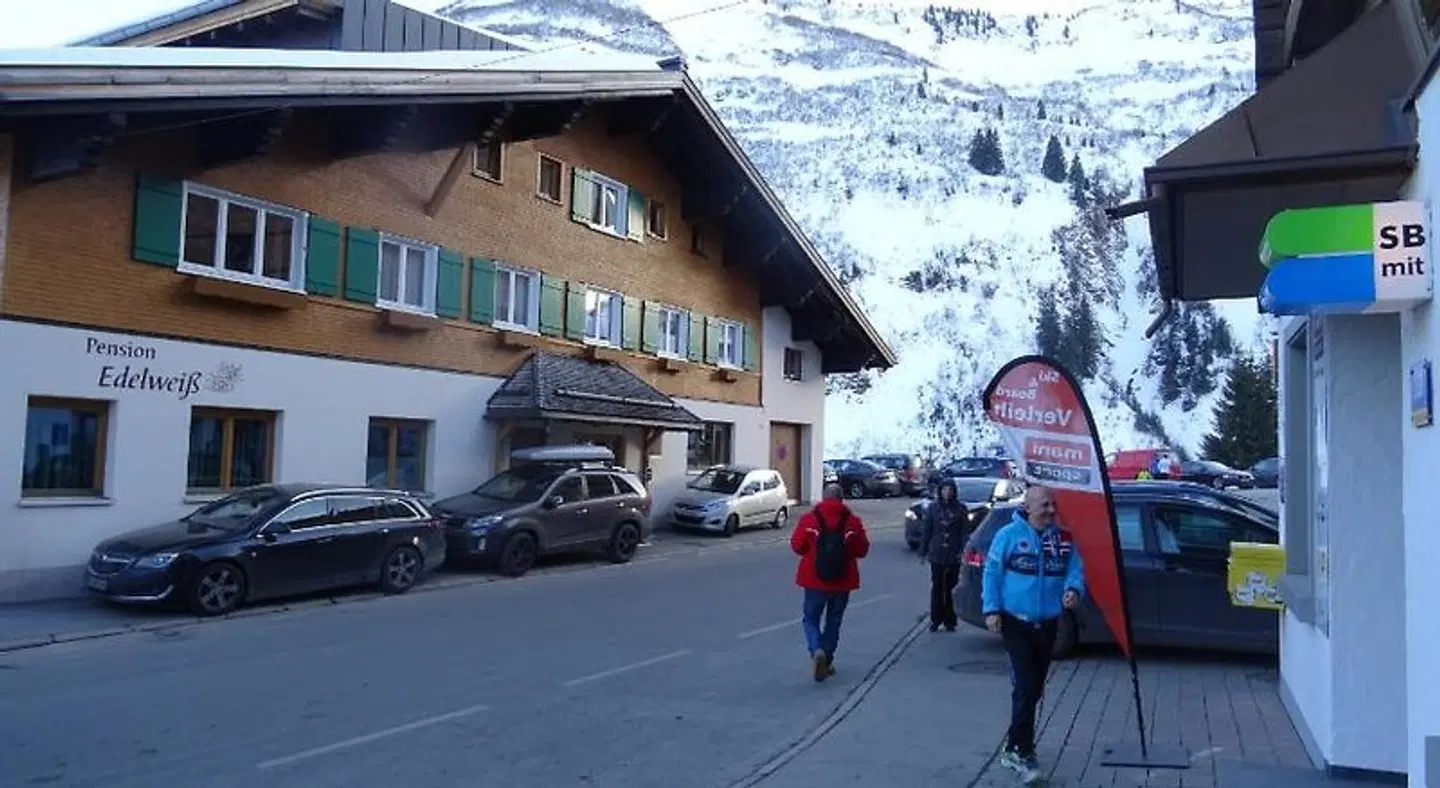 Pension Edelweiss EXTERIOR