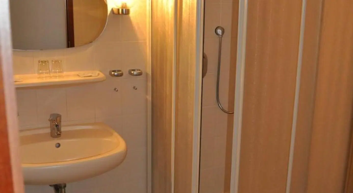 Adler Badezimmer