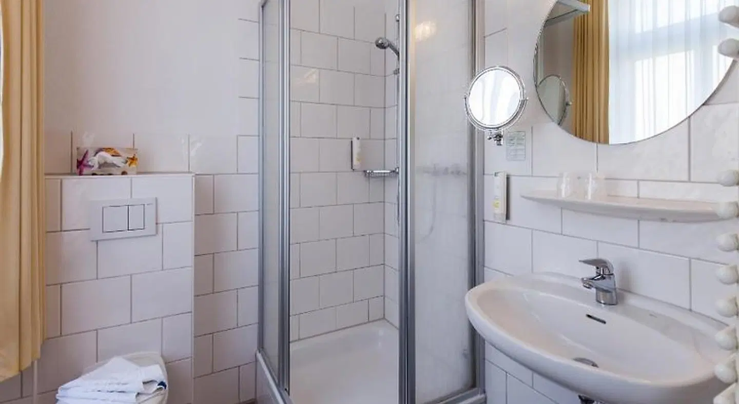 Hotel Weisse Düne Badezimmer