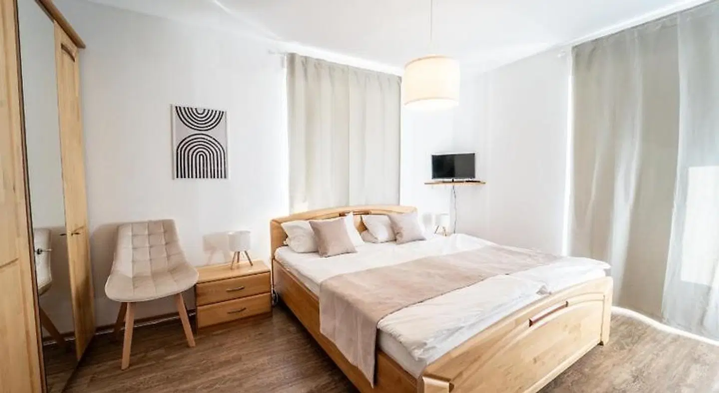 Mack ROOM_EXAMPLE