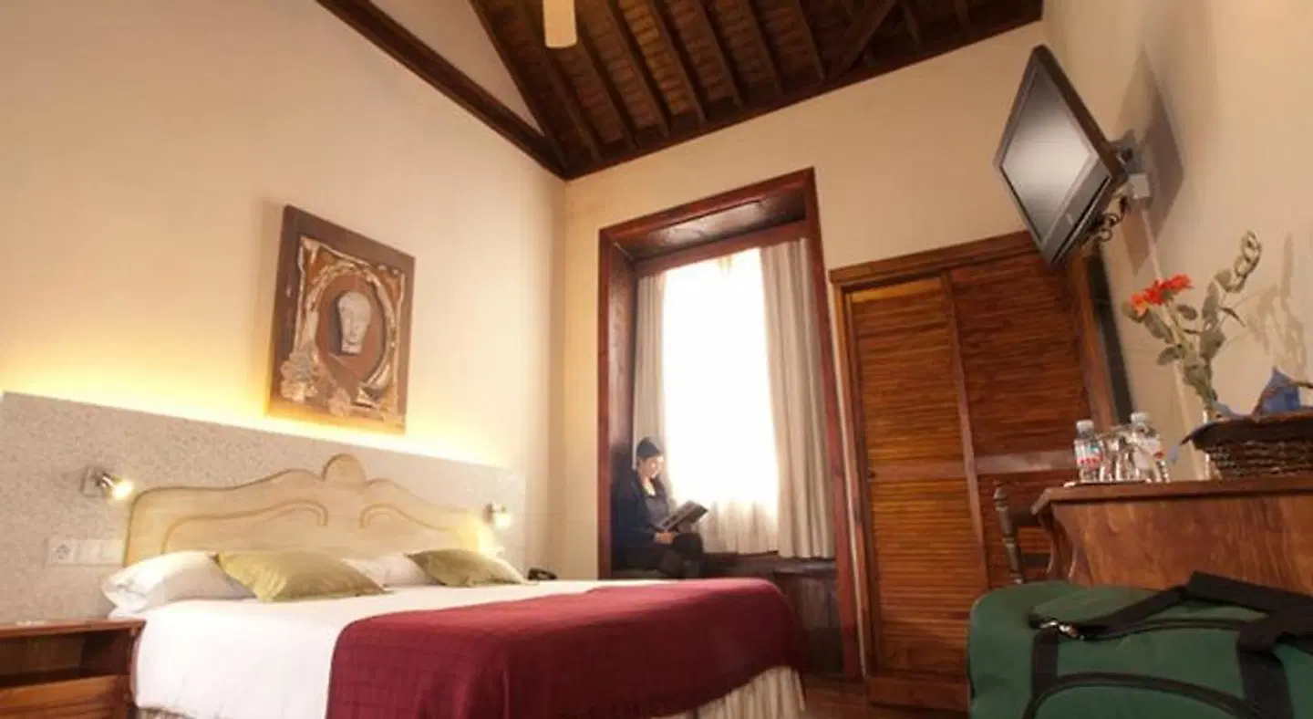 Garahotel Rural ROOM_EXAMPLE