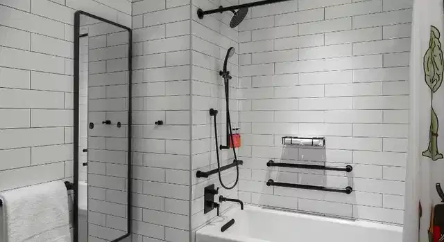 Moxy San Diego Downtown/Gaslamp Quarter Badezimmer