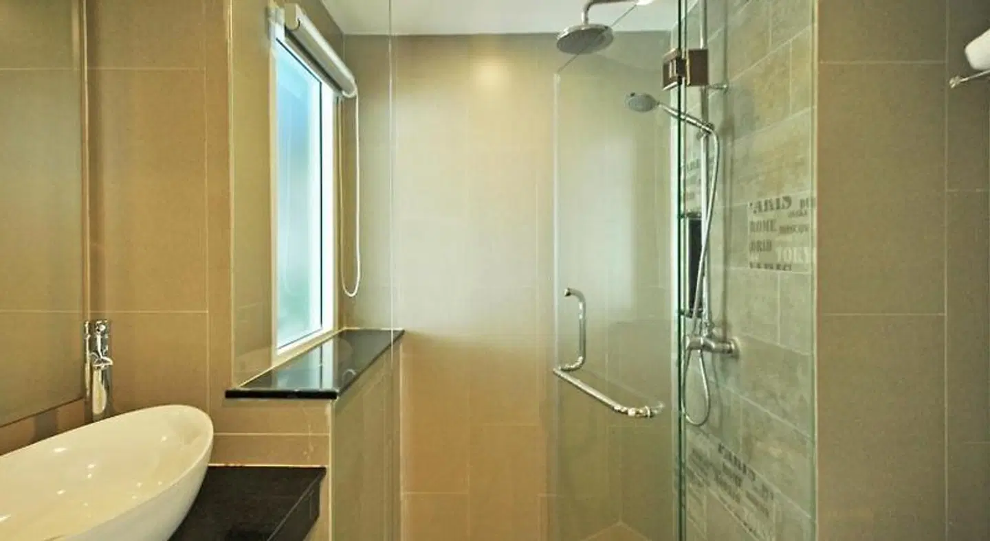 The AIM Patong Hotel Badezimmer