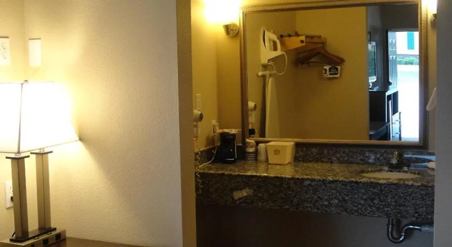 Best Western Lake Conroe Badezimmer