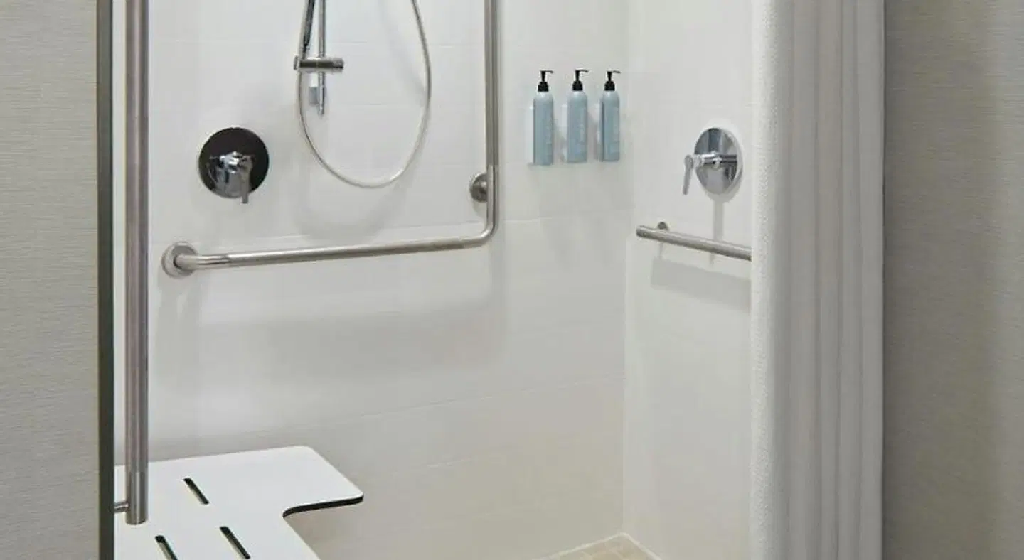 Courtyard by Marriott Hamilton Badezimmer
