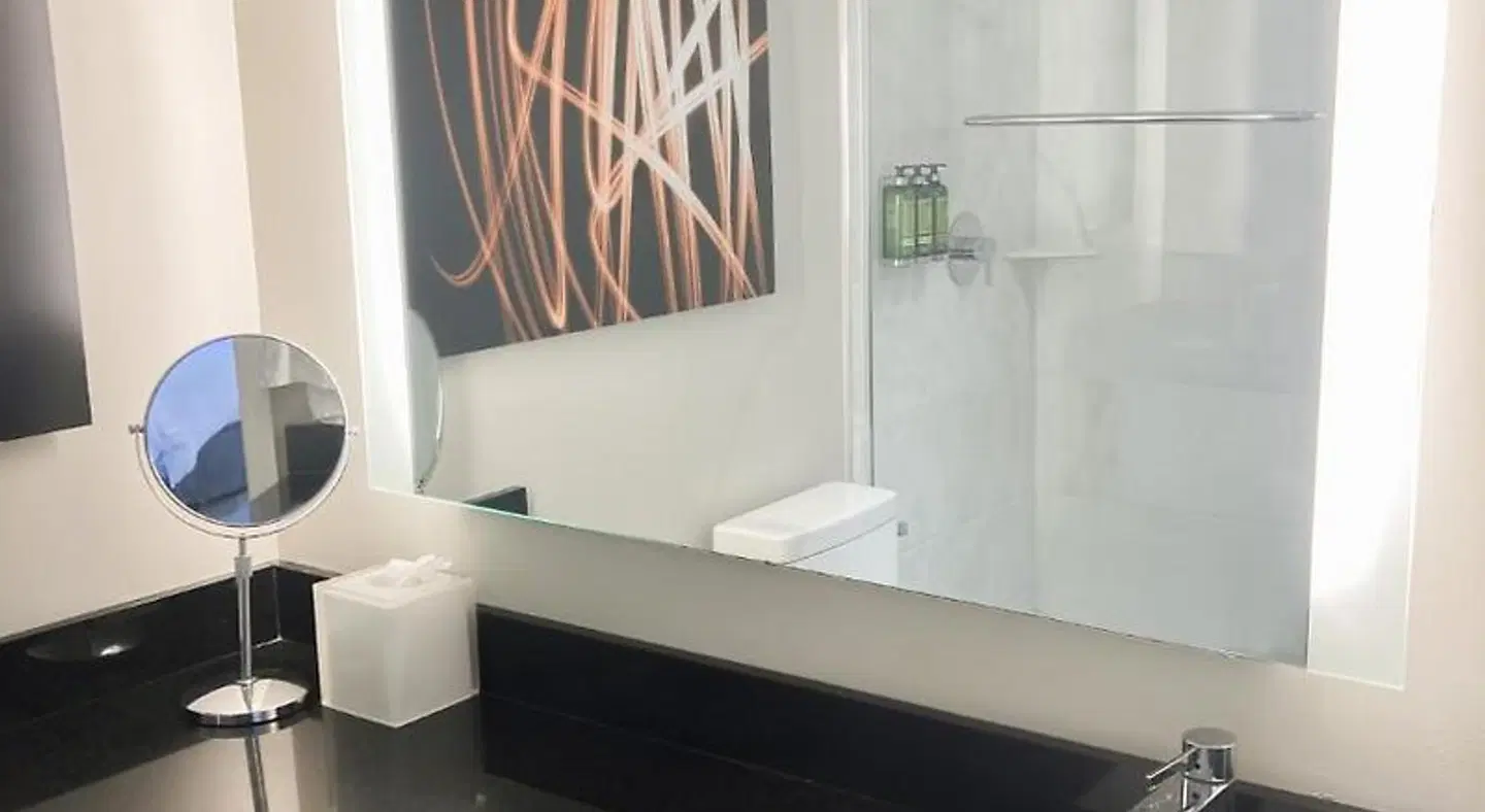 Executive Hotel Le Soleil New York Badezimmer