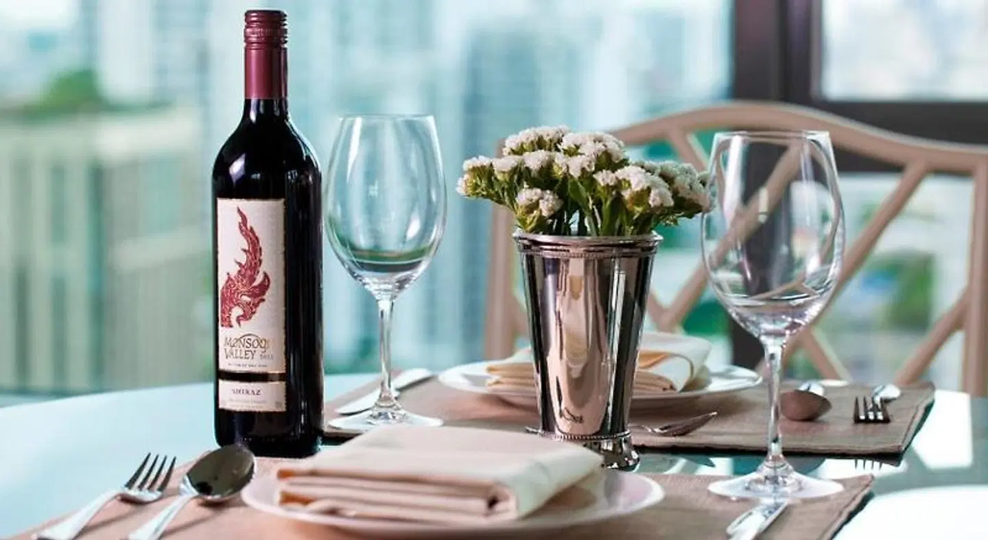 Oriental Residence Bangkok Restaurant