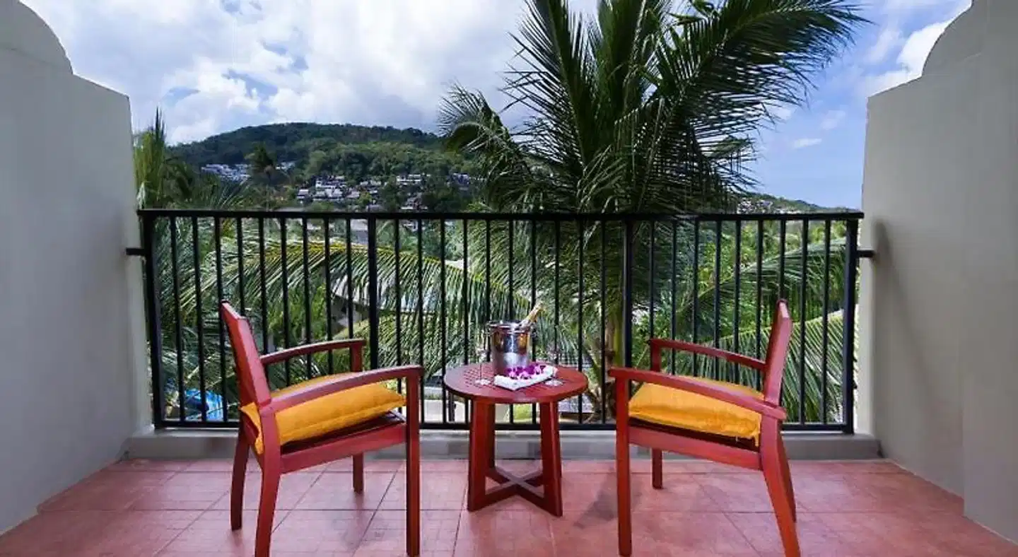 Destination Resort Phuket Surin Beach Terrasse