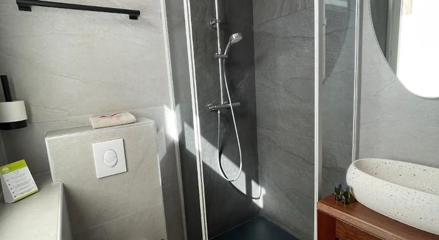 L'Oustaou De Porquerolles Badezimmer