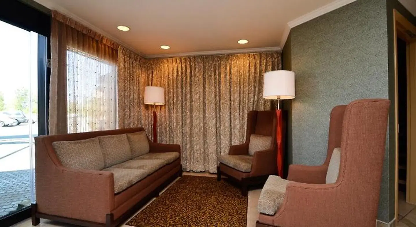Best Western Plus Langley Inn ROOM_EXAMPLE