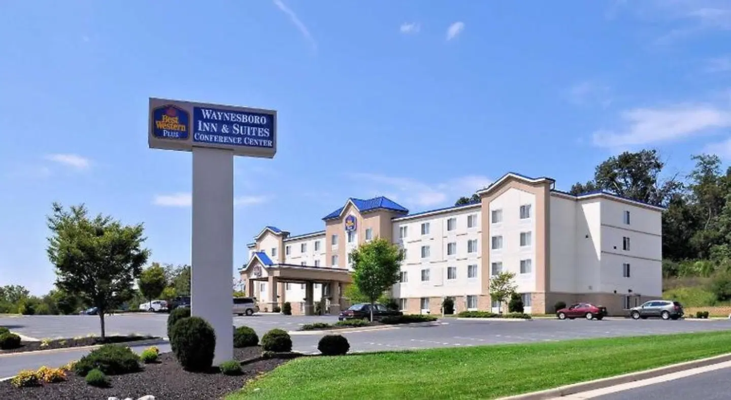 Best Western Plus Waynesboro EXTERIOR