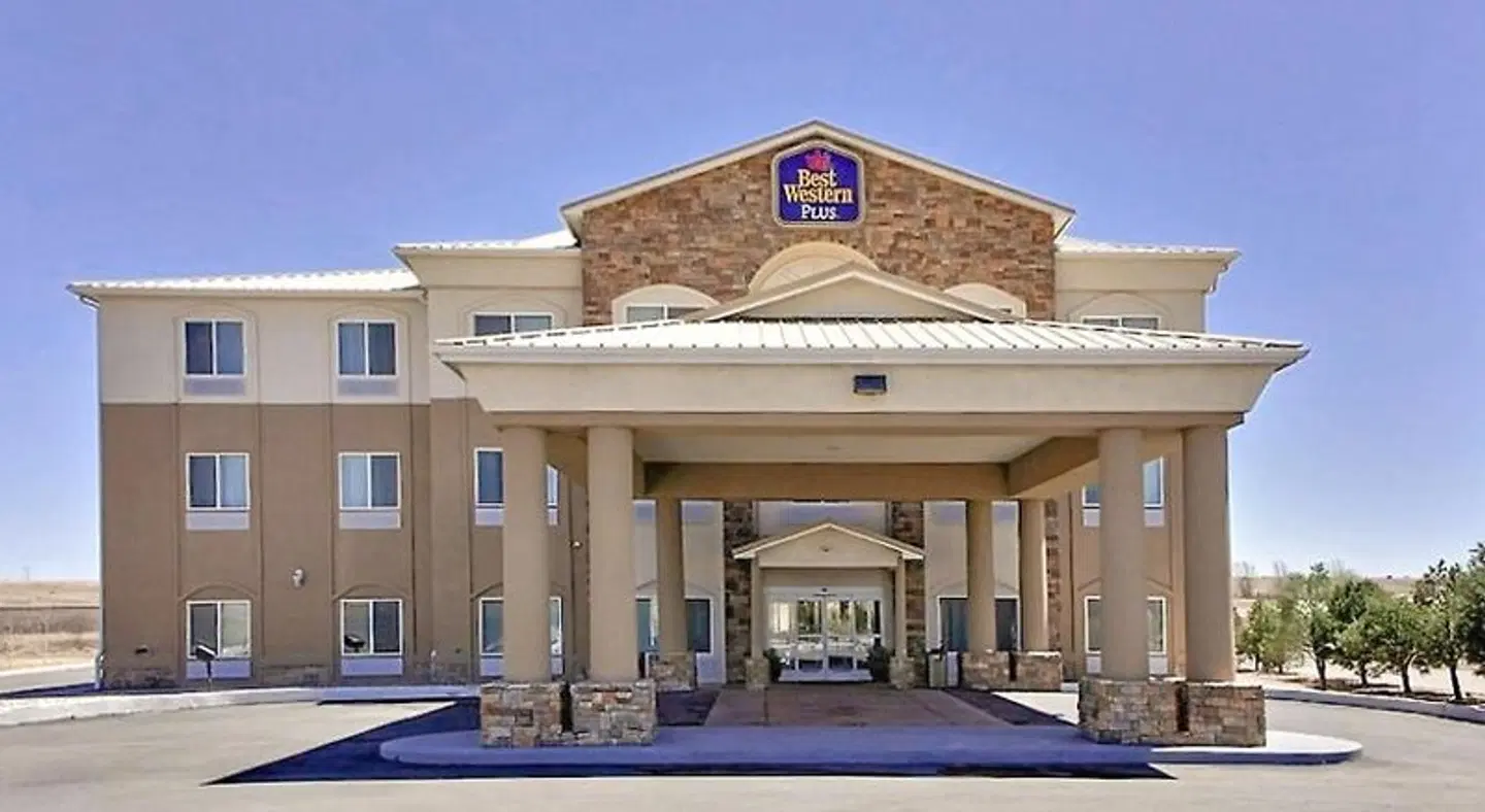 Best Western Plus Montezuma Inn and Suites EXTERIOR