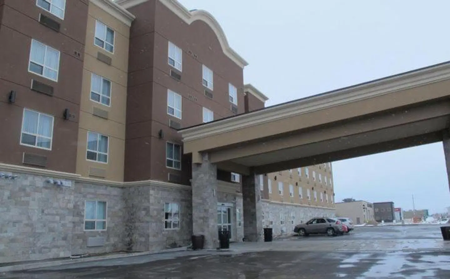Best Western Plus Kindersley Hotel EXTERIOR