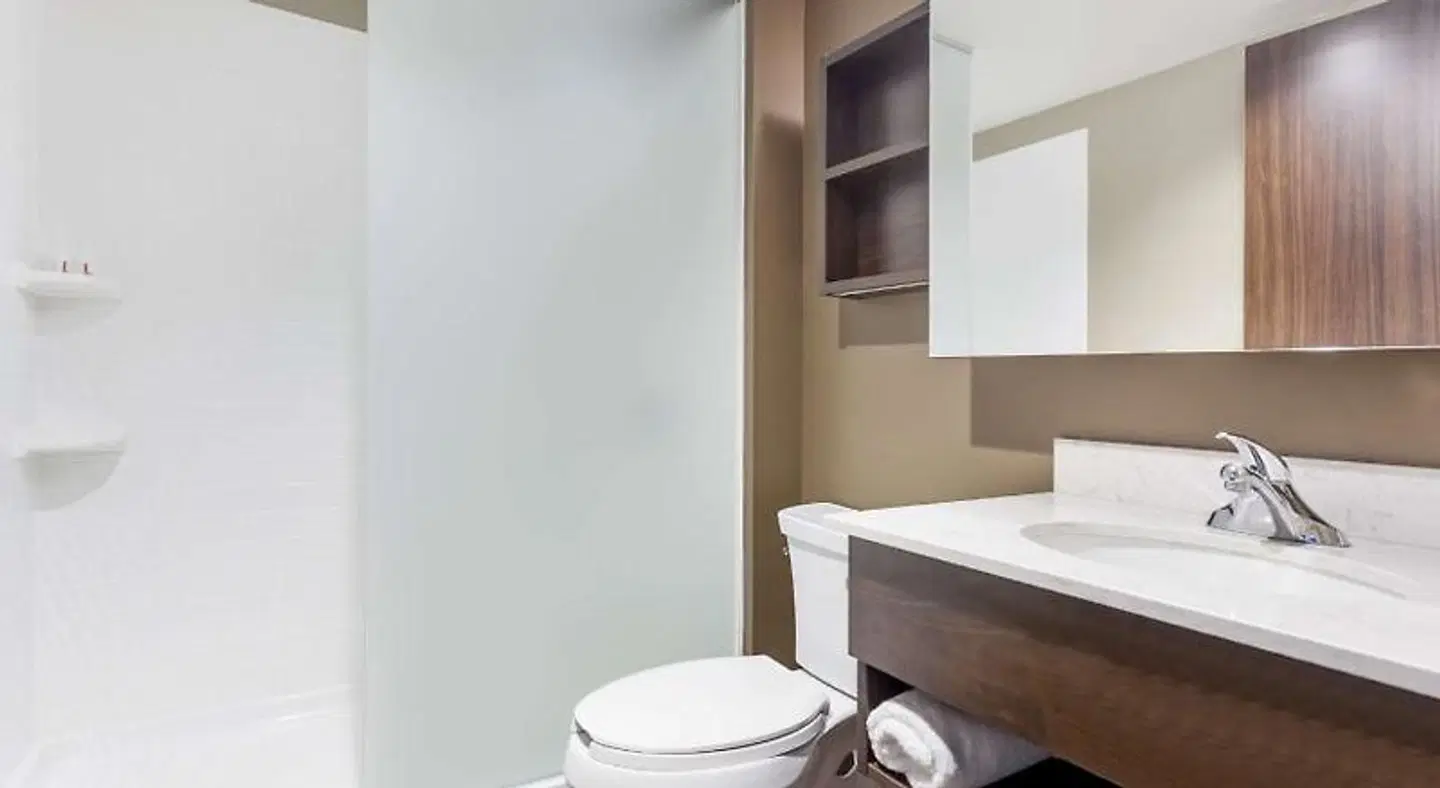 Microtel Inn & Suites by Wyndham Timmins Badezimmer