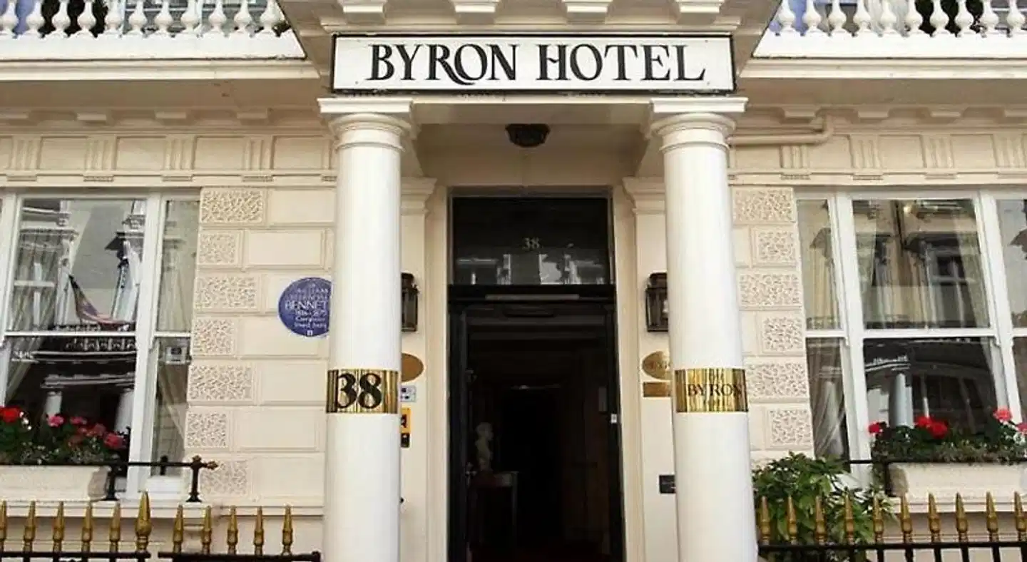 The Byron Aussenansicht