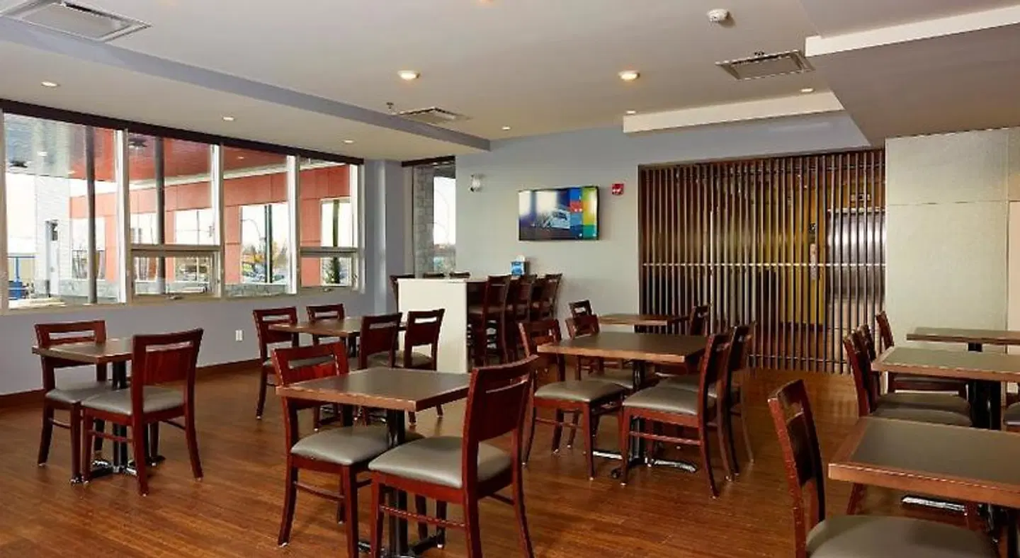 Best Western Plus East Side LOUNGE_LOBBY
