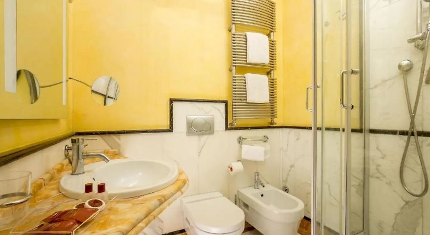 Opera Roma Badezimmer