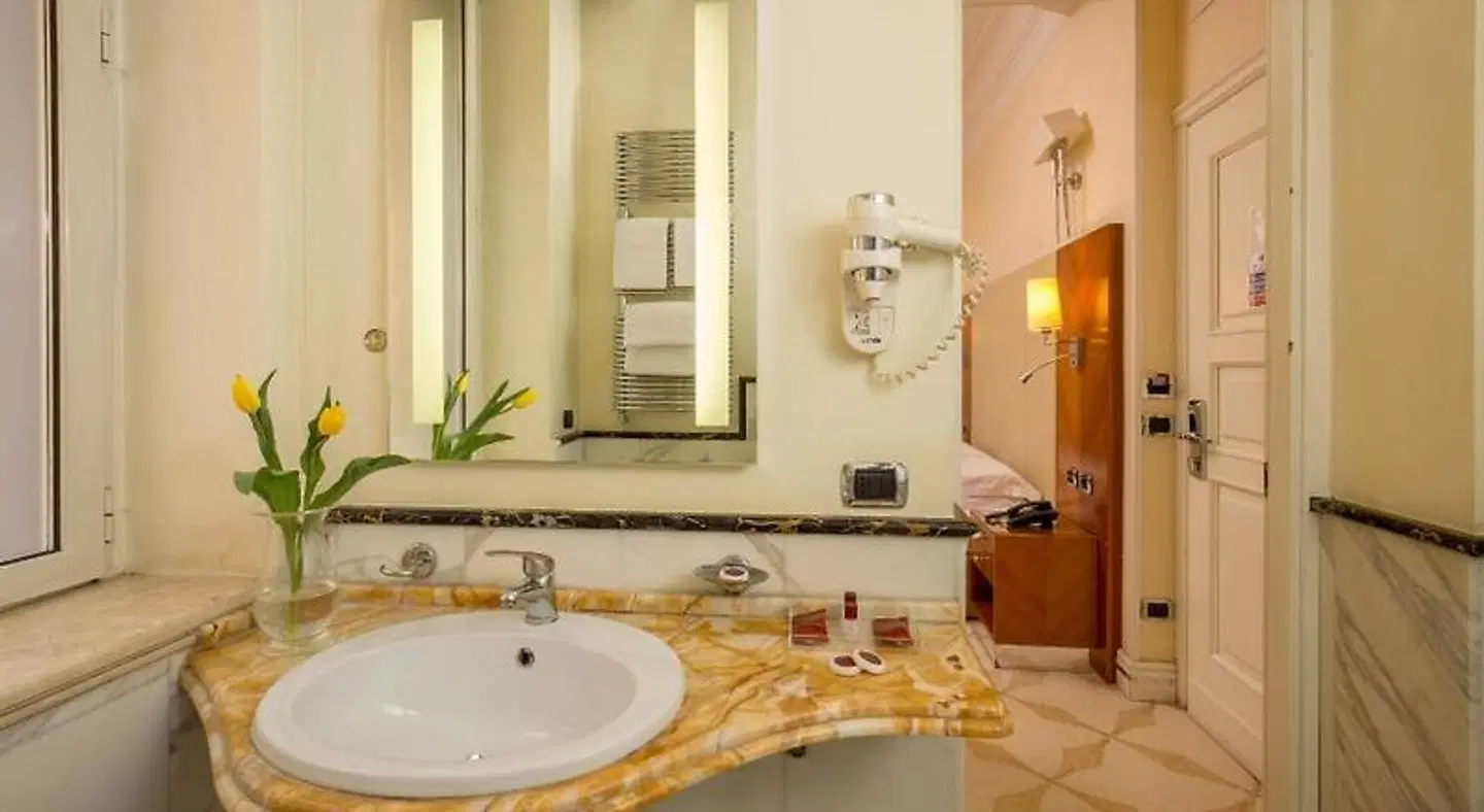 Opera Roma Badezimmer
