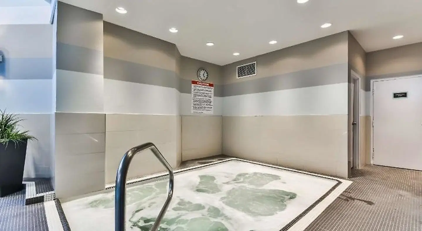 Best Western Plus Cambridge Hotel Badezimmer