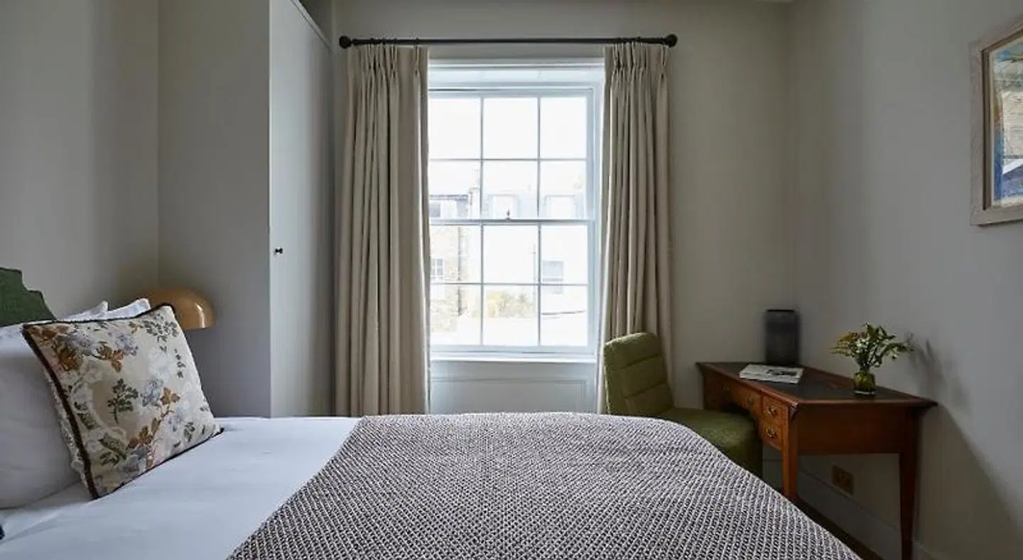 Georgian House ROOM_EXAMPLE