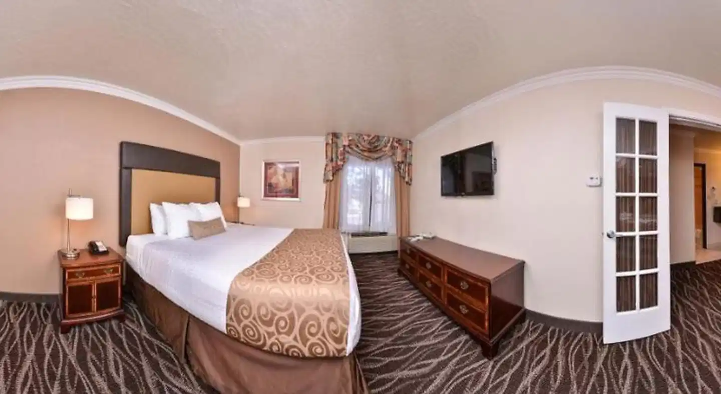 Best Western Airport Albuquerque InnSuites Hotel & Suites Wohnbeispiel