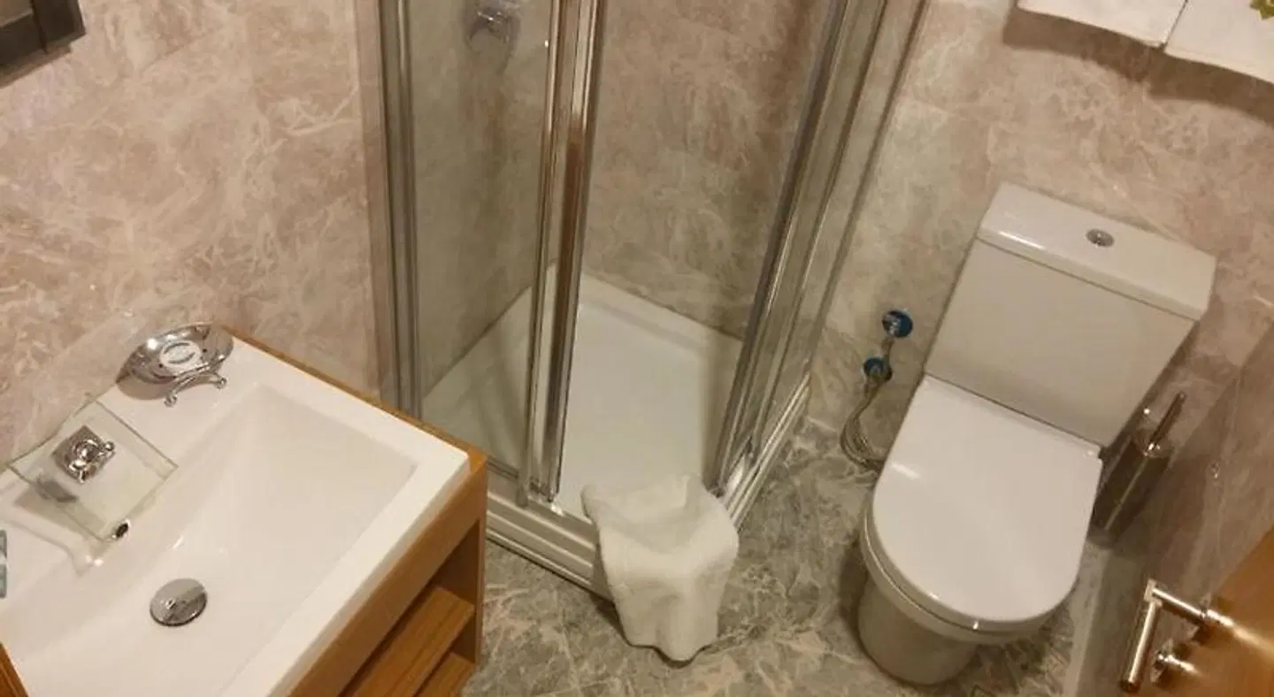 Bizim Hotel Badezimmer