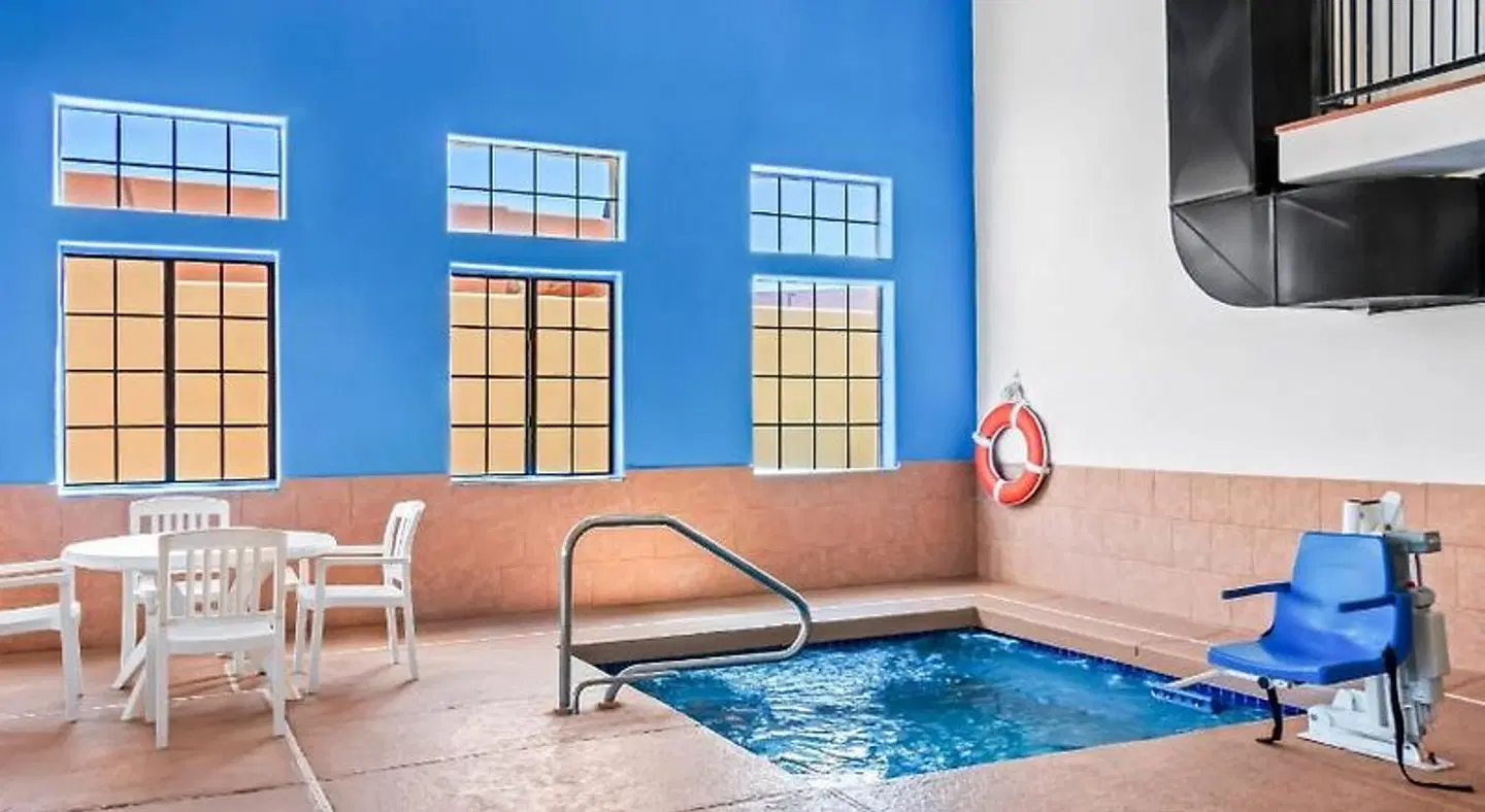 Comfort Inn Santa Fe OUTDOOR_POOL