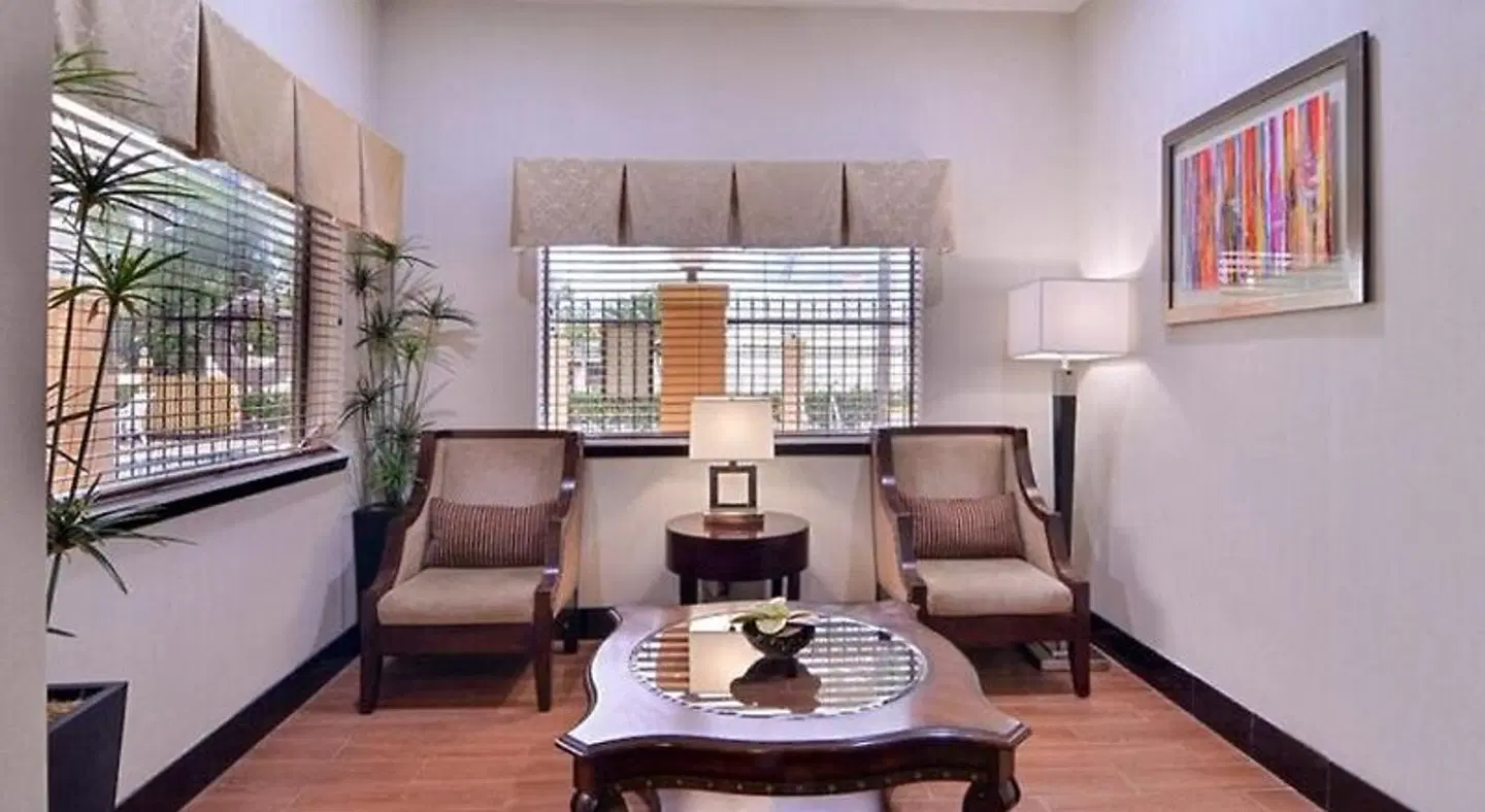 Best Western Plus Northwest Inn and Suites Houston LOUNGE_LOBBY