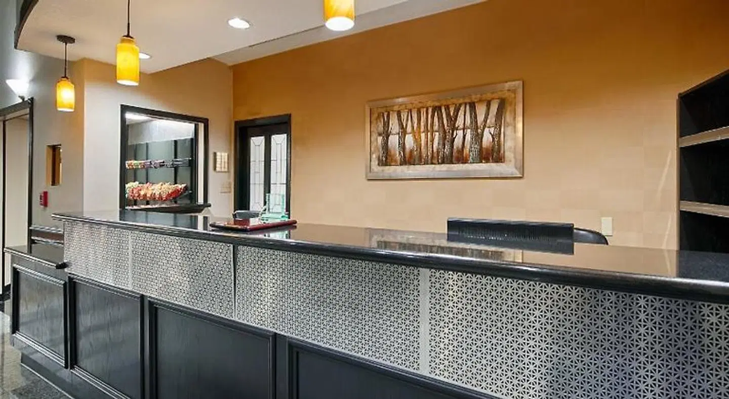 Best Western Plus Northwest Inn and Suites Houston LOUNGE_LOBBY