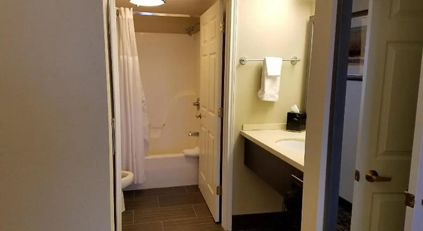 Staybridge Suites Indianapolis-Fishers by IHG Badezimmer
