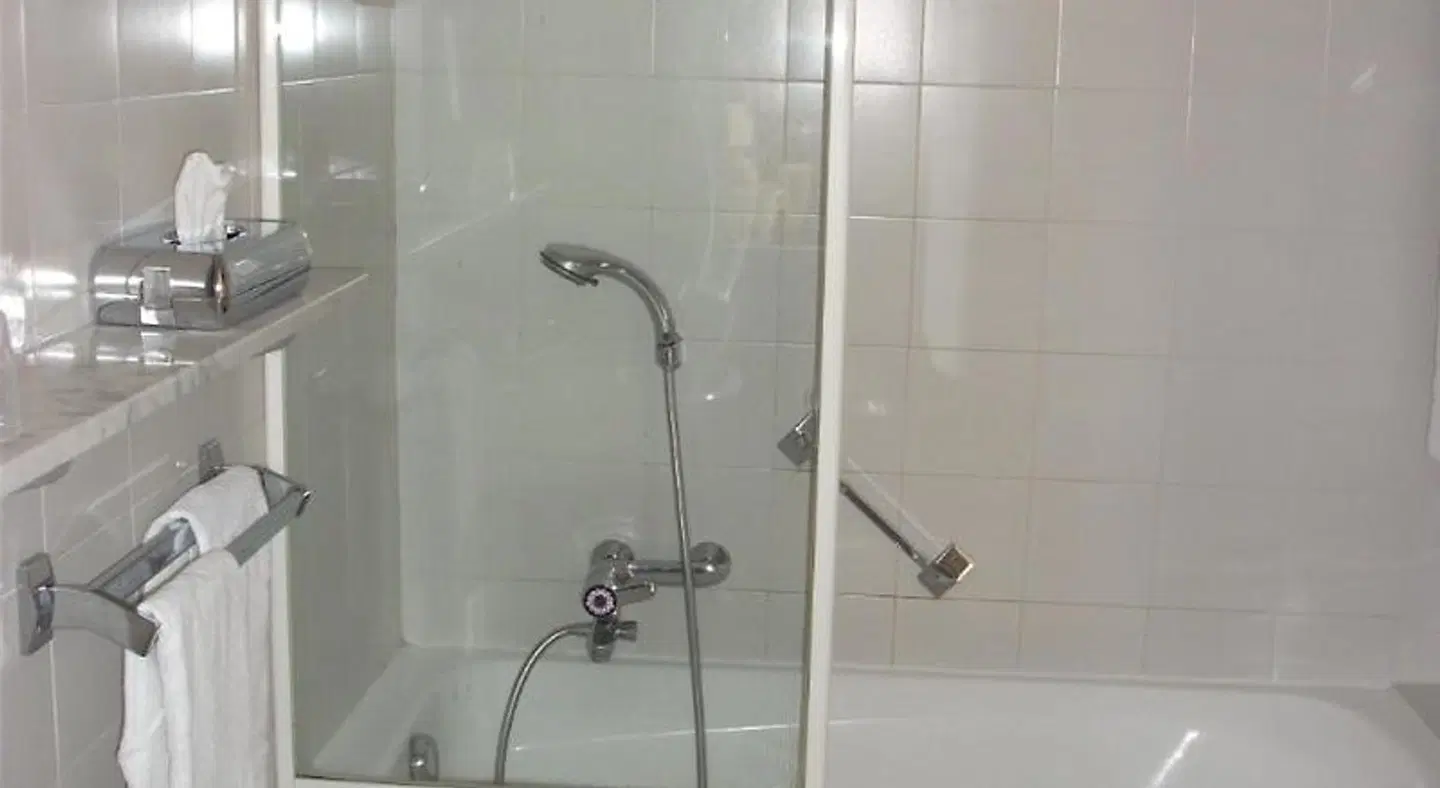 Auberge De La Madone Badezimmer