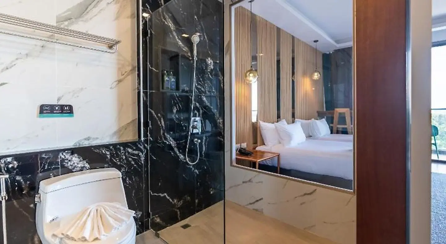 The Blue Hotel ROOM_EXAMPLE
