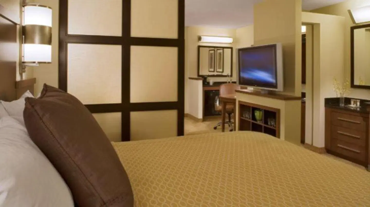 Hyatt Place Milwaukee Airport ROOM_EXAMPLE