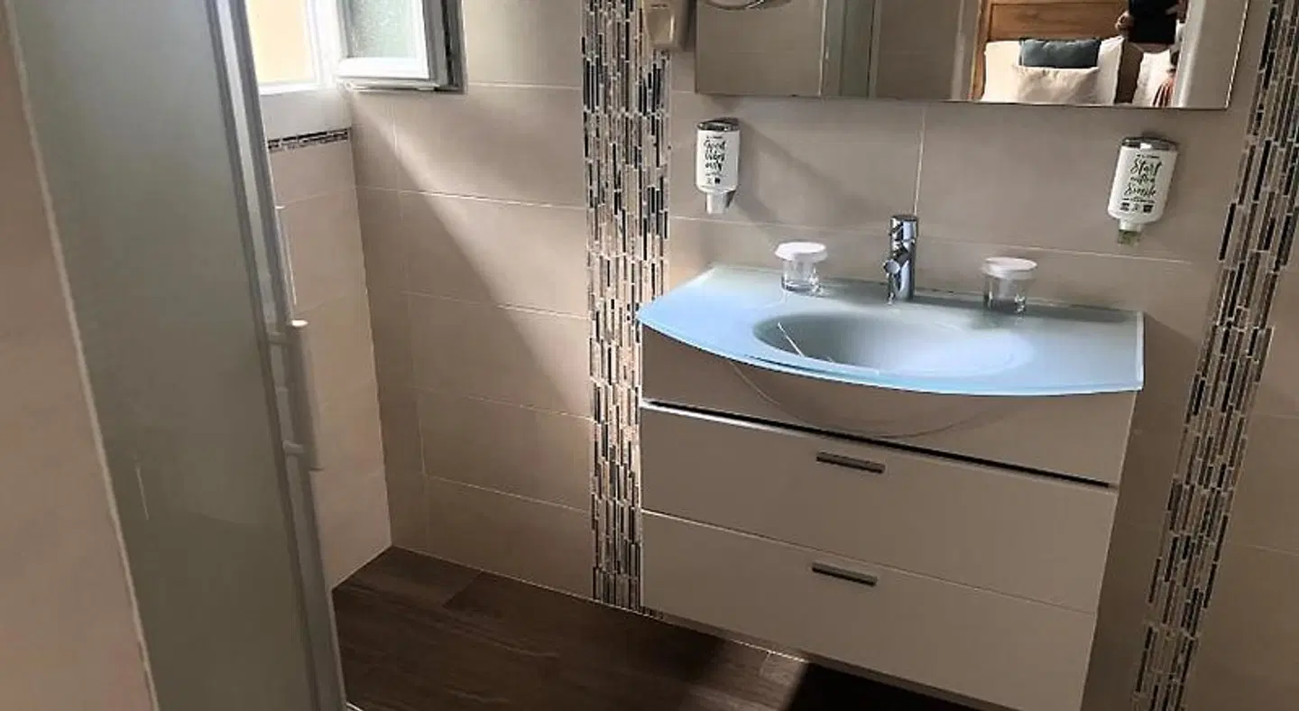 Hôtel Beau Site Badezimmer