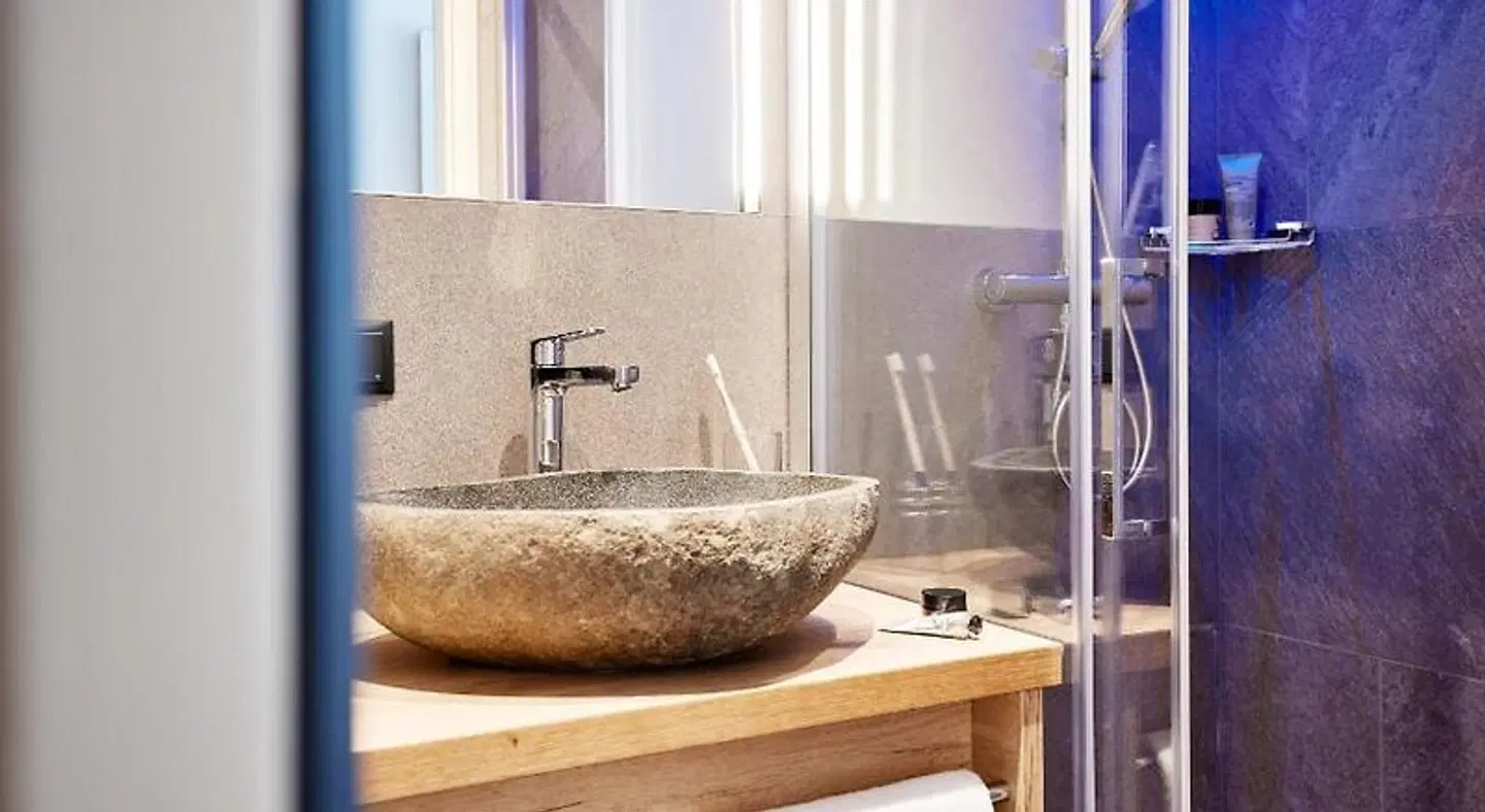 TRIHOTEL Rostock Badezimmer