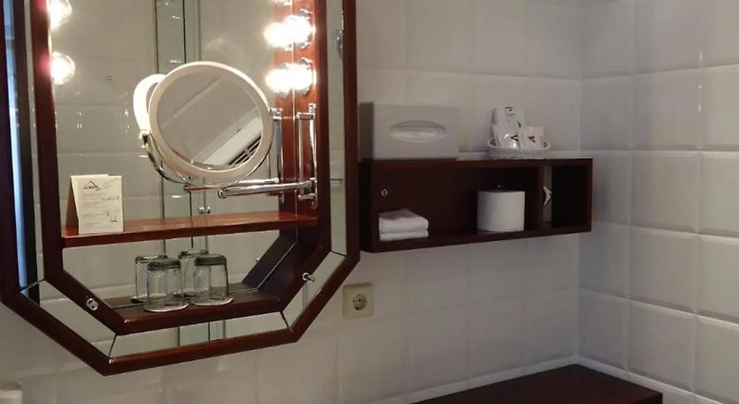 AKZENT Hotel Löwen Badezimmer