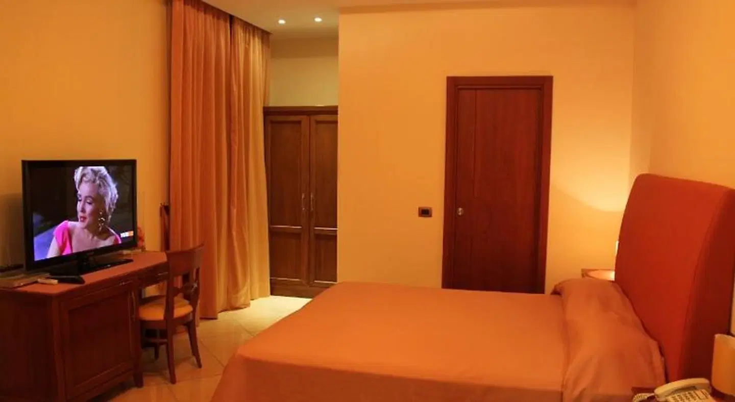 Ranch Palace Hotel ROOM_EXAMPLE