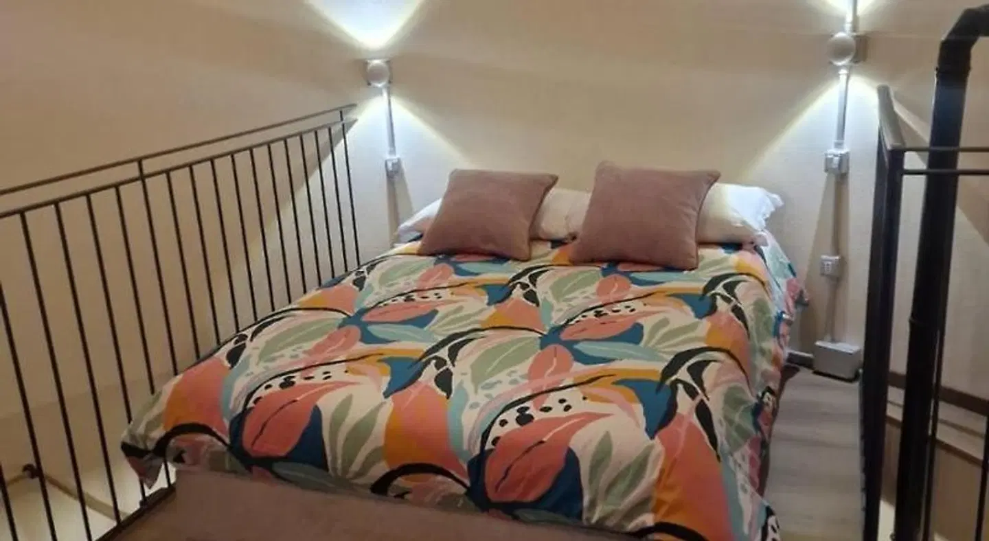 Fondo Catena ROOM_EXAMPLE