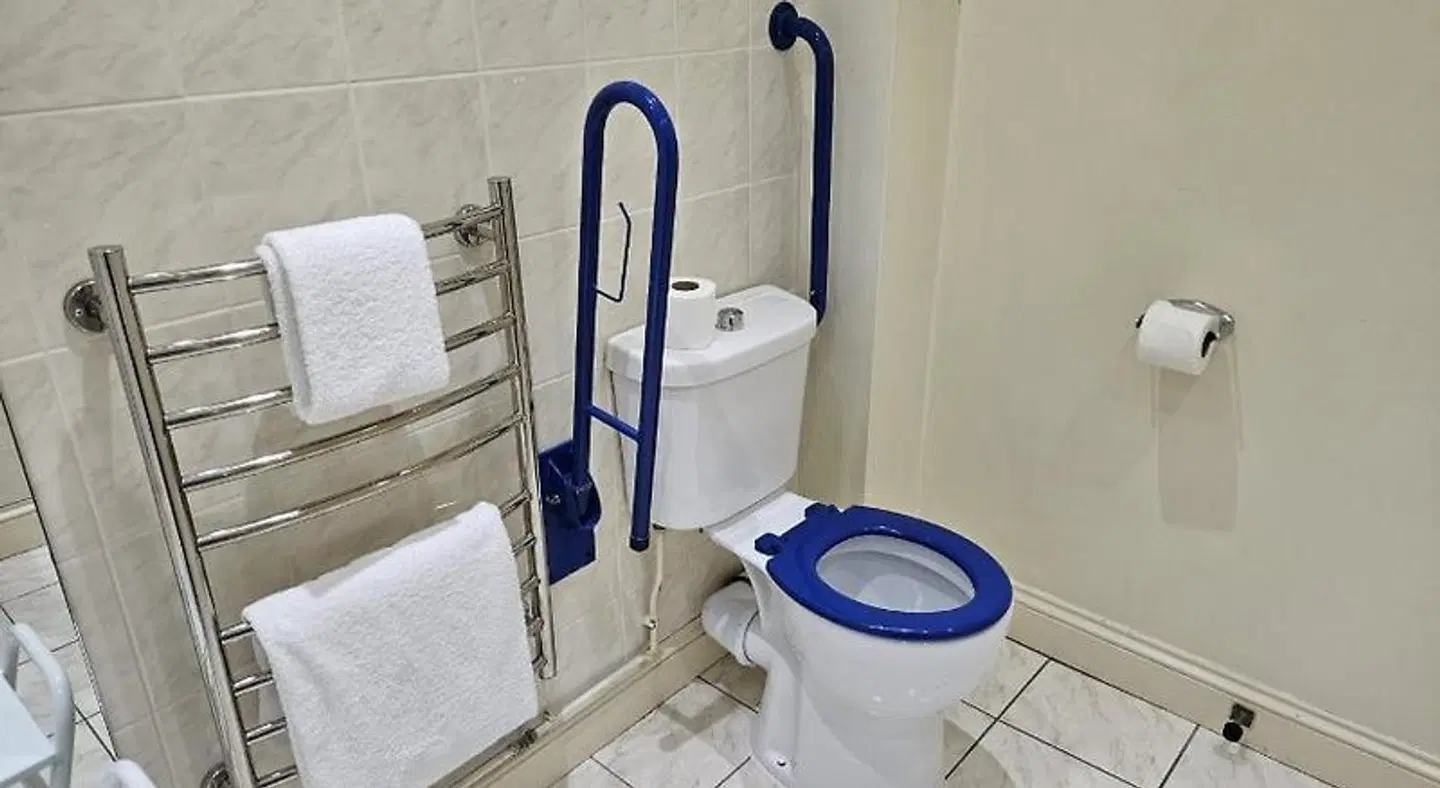 Orton Hall Hotel & Spa Badezimmer