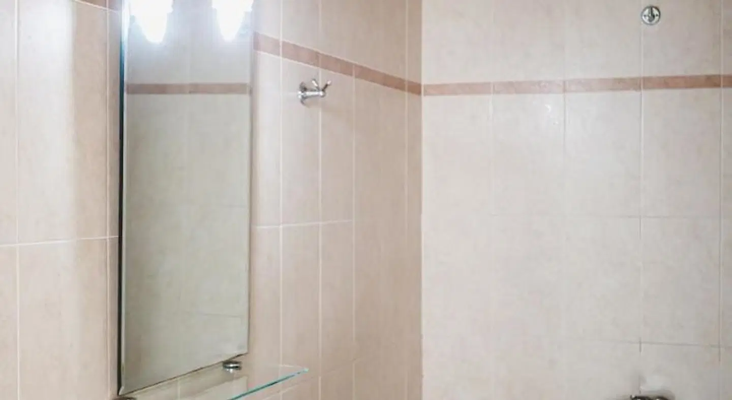 Acronafplia Pension B&D Badezimmer