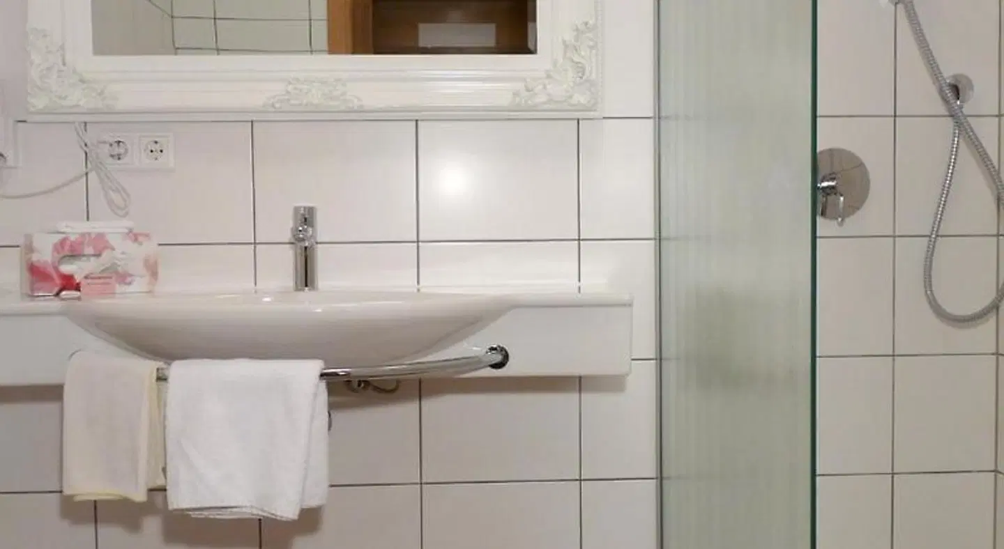Hirschenwirt Badezimmer