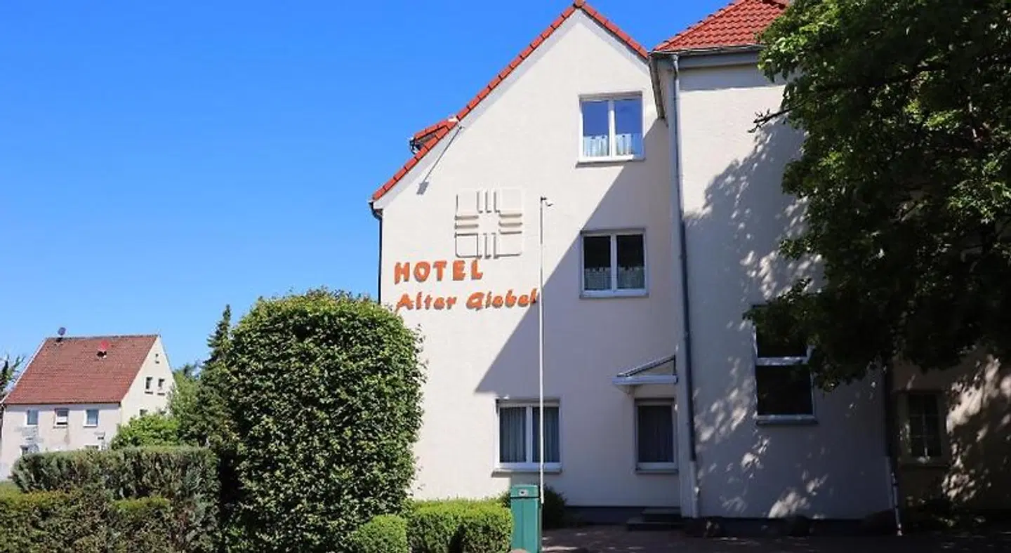 Alter Giebel EXTERIOR
