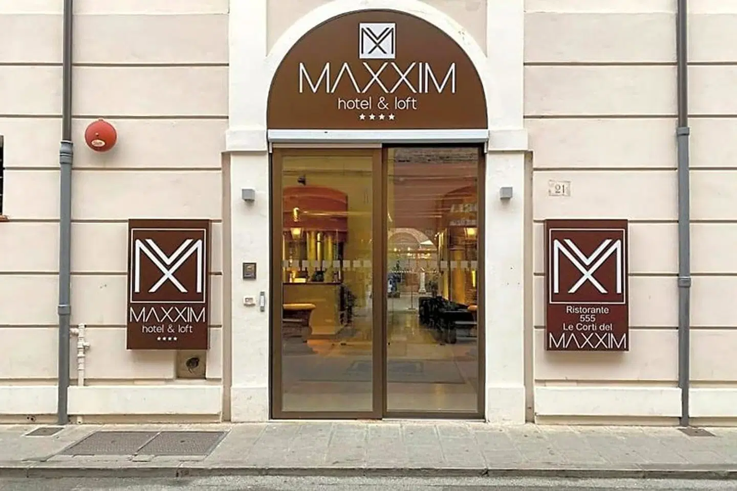 Maxxim Hotel & Loft EXTERIOR