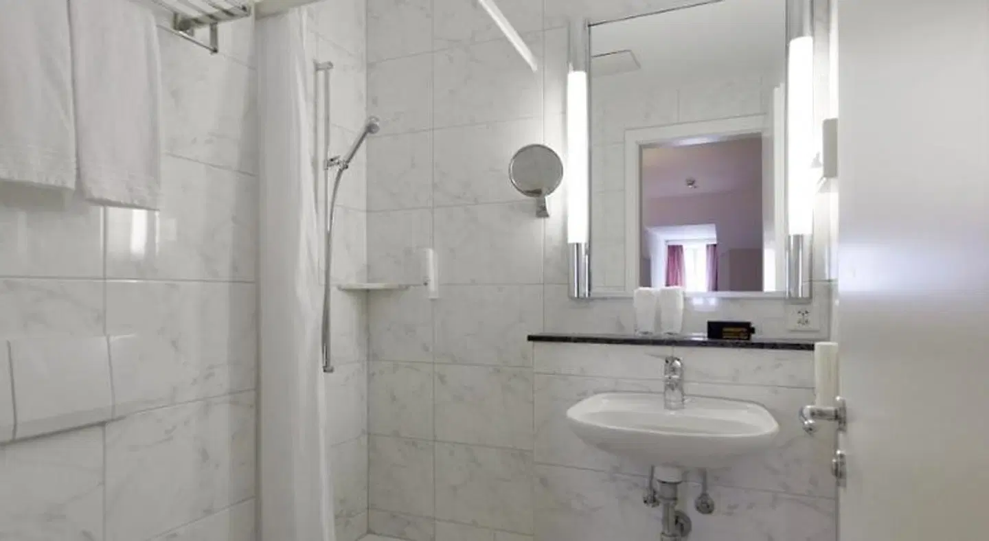 Krone Badezimmer