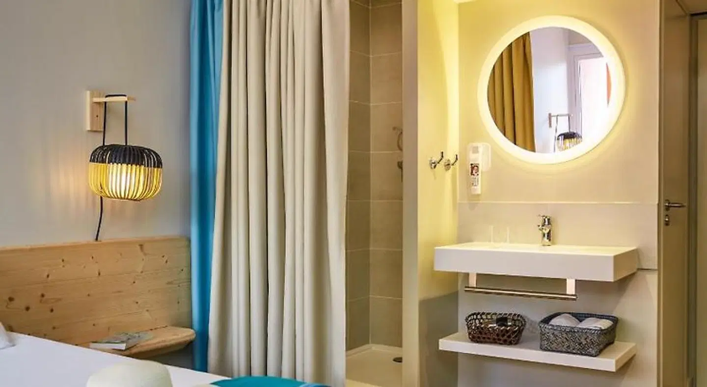 ibis Hyeres Plage Thalassa Badezimmer