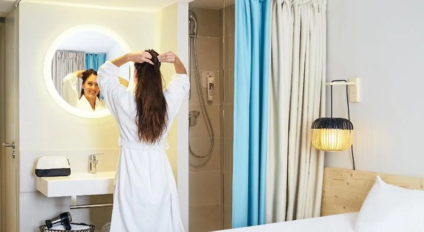 ibis Hyeres Plage Thalassa Badezimmer